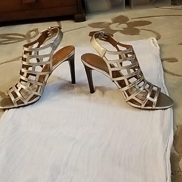 Women. High Heels Sandal - Picture 4 of 5